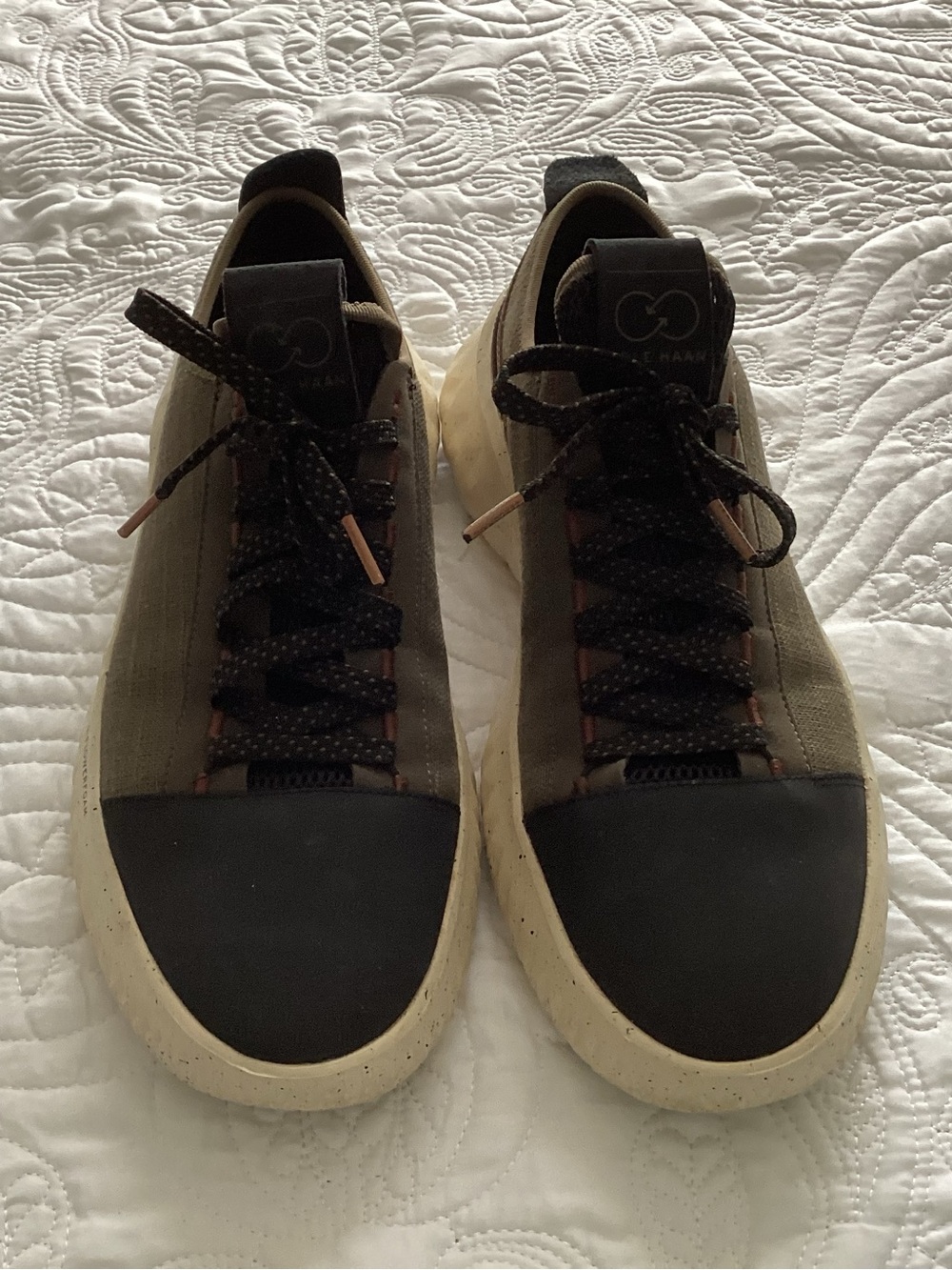 Cole Haan Men’s Olive Brown Canvas Sneakers. Size 9. B5